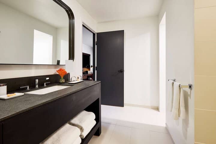 Room 46 of 70